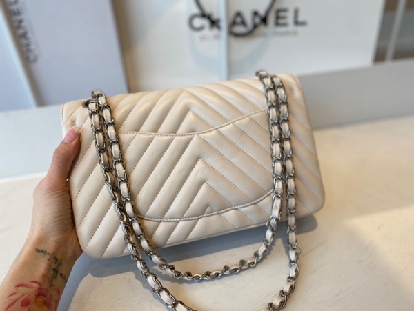 シャネルバッグレプリカ内部構造